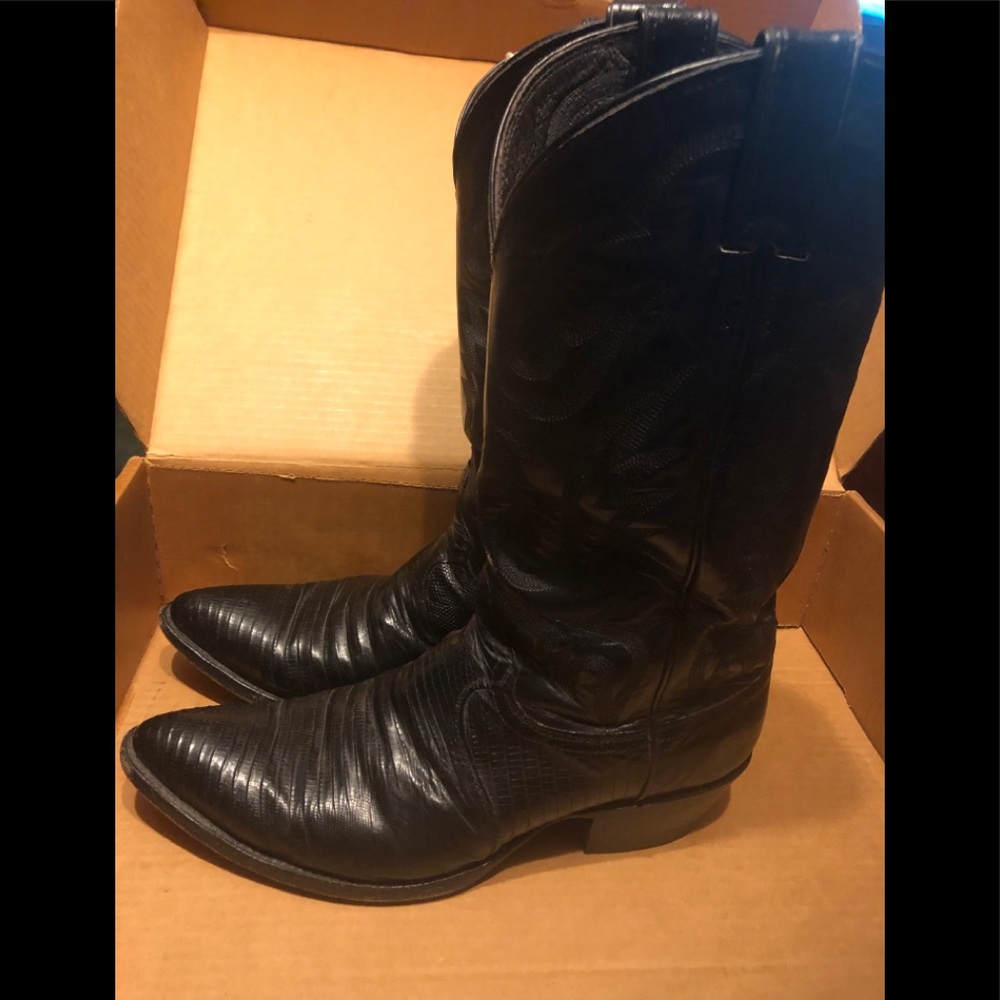 Justin Lizards black boots